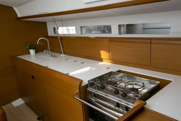 Sun Odyssey 519 - Boatscribe.com