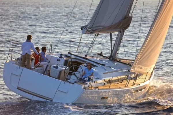 Sun Odyssey 519 - Boatscribe.com