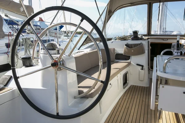 Sun Odyssey 519 - Boatscribe.com