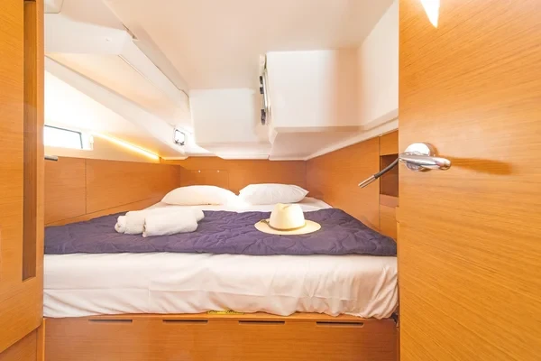 Sun Odyssey 490 - Boatscribe.com