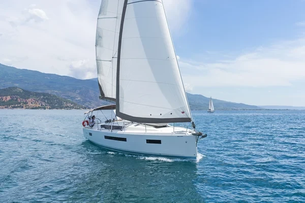Sun Odyssey 490 - Boatscribe.com