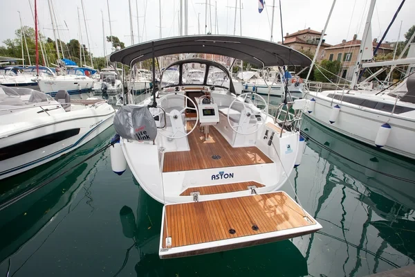 Bavaria Cruiser 34 Style - Boatscribe.com