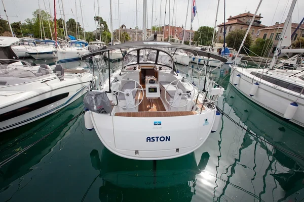 Bavaria Cruiser 34 Style - Boatscribe.com