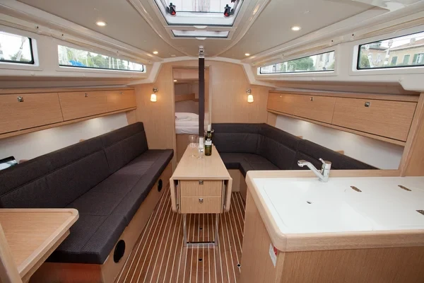 Bavaria Cruiser 34 Style - Boatscribe.com