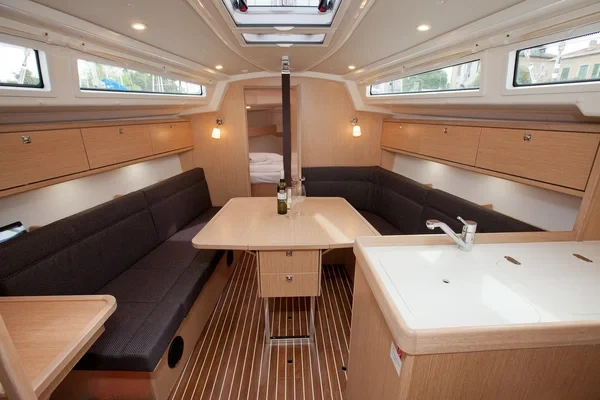 Bavaria Cruiser 34 Style - Boatscribe.com
