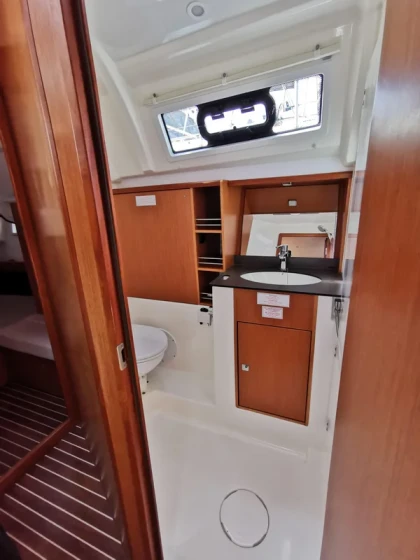 Bavaria 41 Cruiser - Boatscribe.com