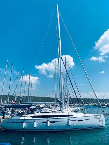 Bavaria 46 Cruiser - Boatscribe.com