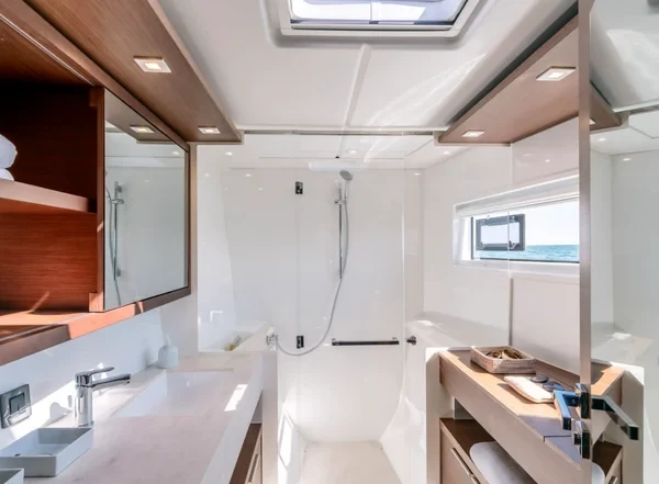 Lagoon 46 - Boatscribe.com