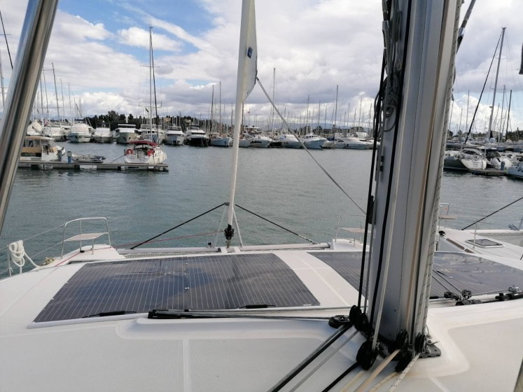 Lagoon 46 - Boatscribe.com
