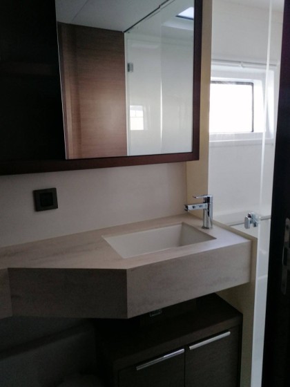 Lagoon 46 - Boatscribe.com