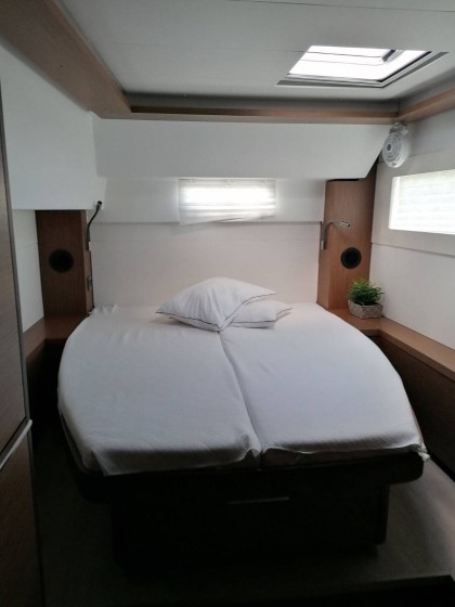 Lagoon 46 - Boatscribe.com