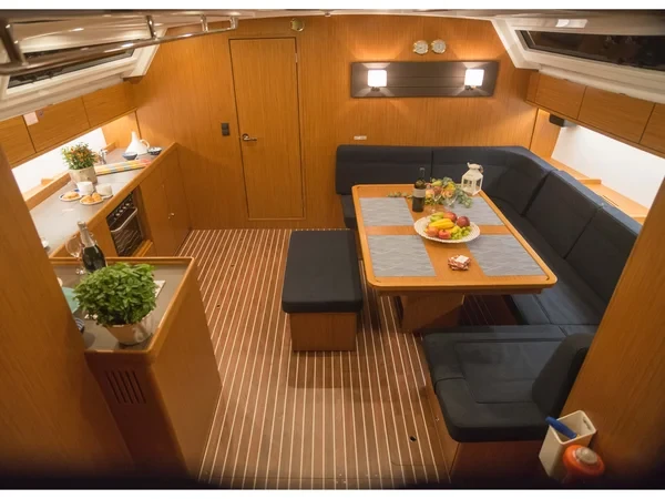 Bavaria 46 Cruiser - Boatscribe.com