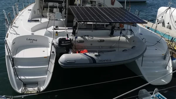 Lagoon 380 - Boatscribe.com
