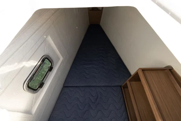 Lagoon 42 - Boatscribe.com