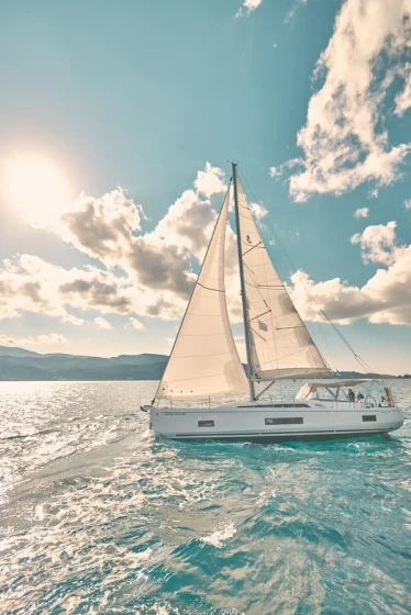 Oceanis 46.1 - Boatscribe.com