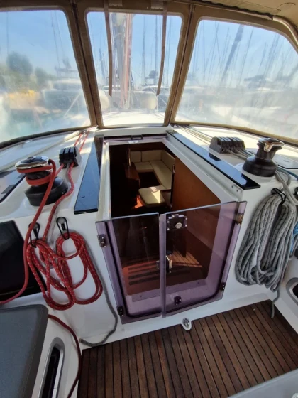 Oceanis 41.1 - Boatscribe.com