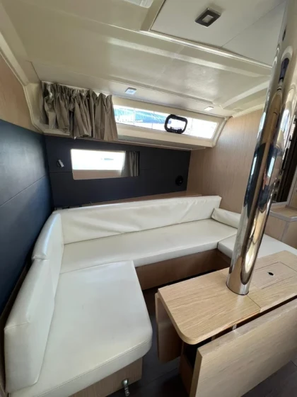Oceanis 41.1 - Boatscribe.com