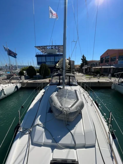 Oceanis 41.1 - Boatscribe.com