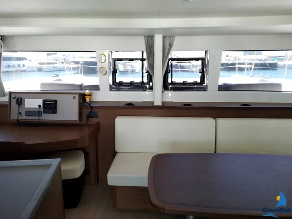 Lagoon 450 F - Boatscribe.com