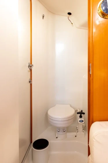 First 40.7 - Boatscribe.com