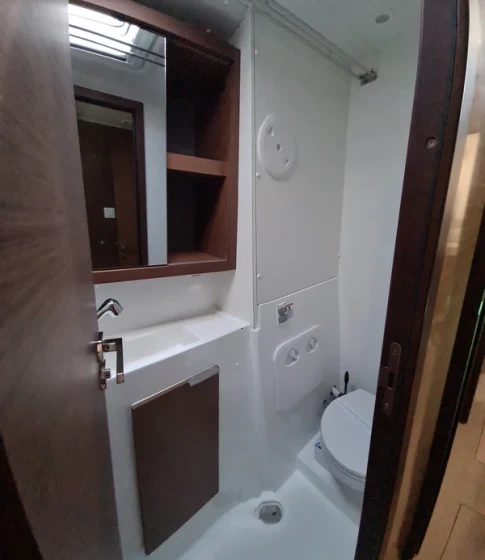 Lagoon 40 - Boatscribe.com