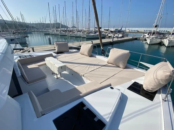Bali 4.8  - Boatscribe.com