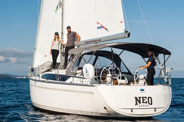 Bavaria Cruiser 34 Style - Boatscribe.com