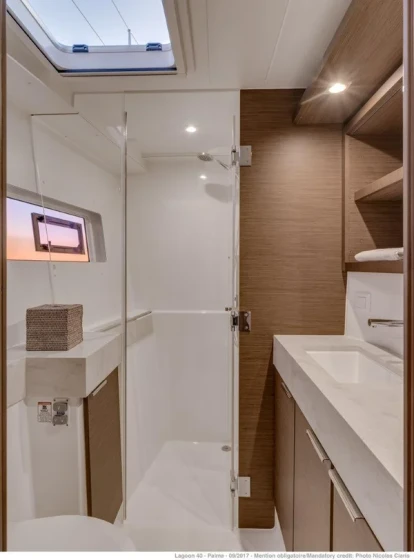 Lagoon 40 - Boatscribe.com