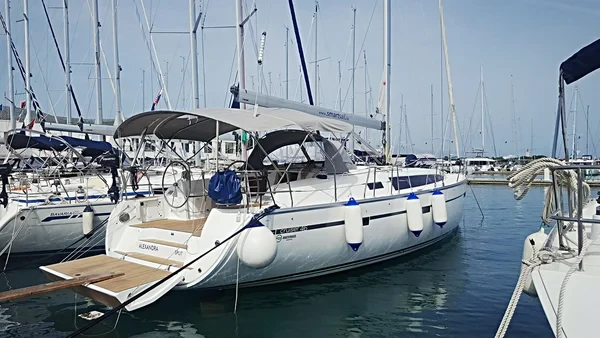 Bavaria 46 Cruiser - Boatscribe.com