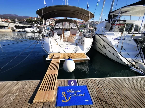 Bavaria 37 Cruiser - Boatscribe.com