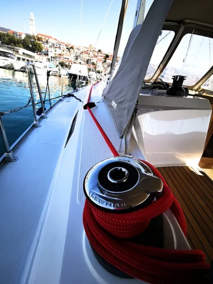 Bavaria 37 Cruiser - Boatscribe.com