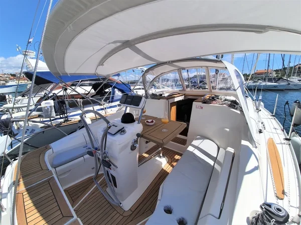 Elan 344 Impression - Boatscribe.com