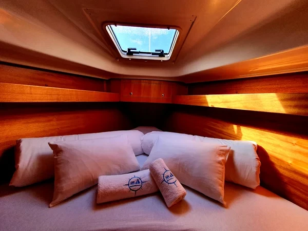 Elan 344 Impression - Boatscribe.com