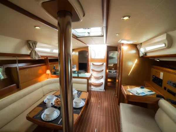 Sun Odyssey 42i - Boatscribe.com