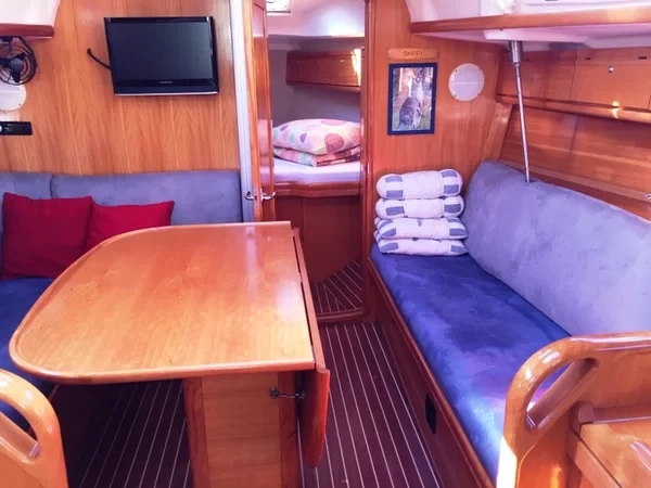 Bavaria 34 Cruiser - Boatscribe.com