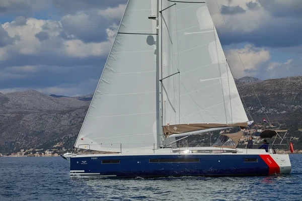 Sun Odyssey 490 - Boatscribe.com