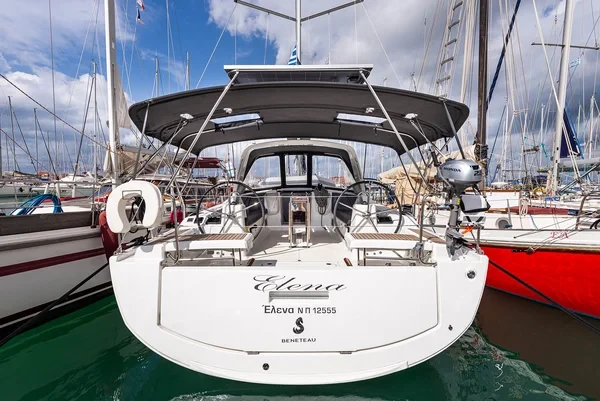Oceanis 41.1 - Boatscribe.com