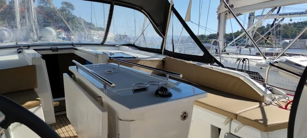 Oceanis 46.1 - Boatscribe.com