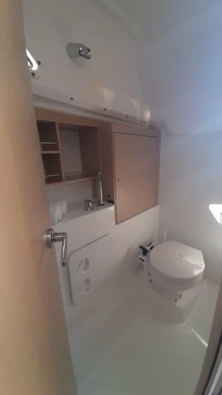 Oceanis 30.1 - Boatscribe.com