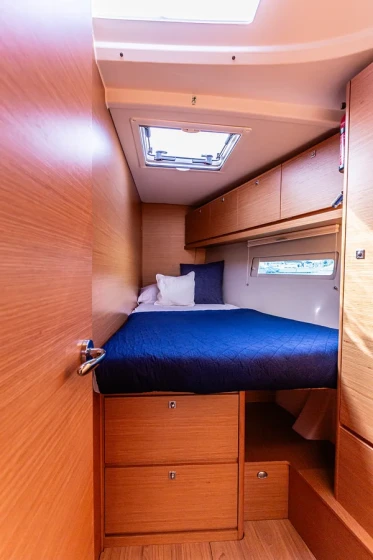 Dufour 520 GL - Boatscribe.com