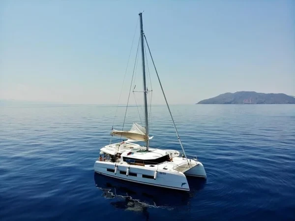 Dufour 48 - Boatscribe.com