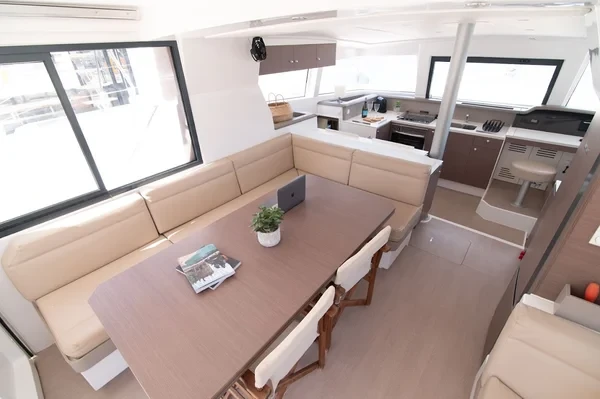 Bali 4.1 - Boatscribe.com