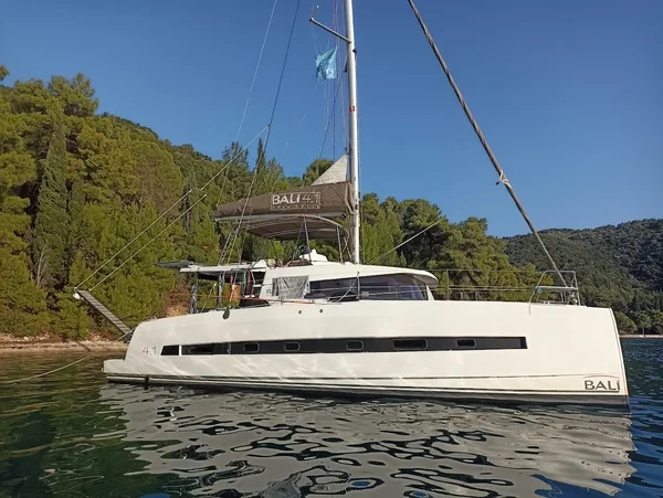 Bali 4.1 - Boatscribe.com