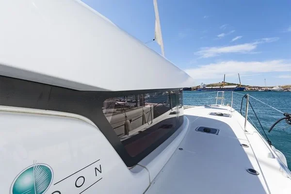 Lagoon 42 - Boatscribe.com