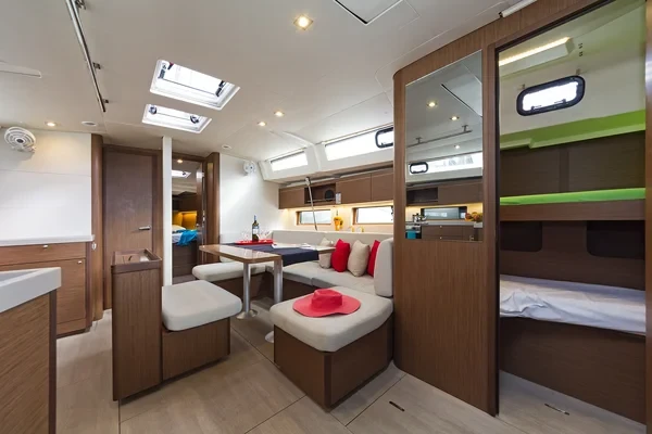 Oceanis 46.1 - Boatscribe.com