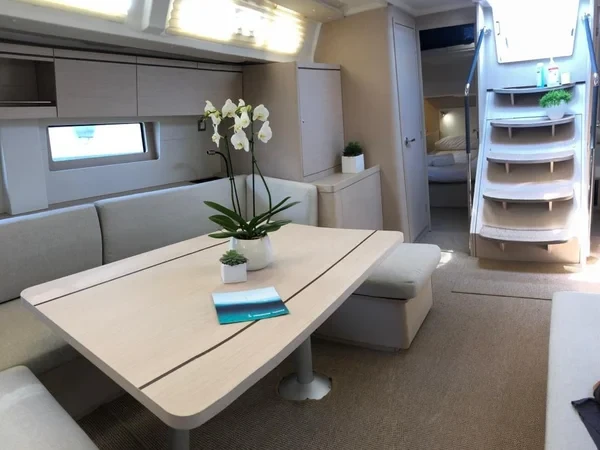 Oceanis 51.1 - Boatscribe.com