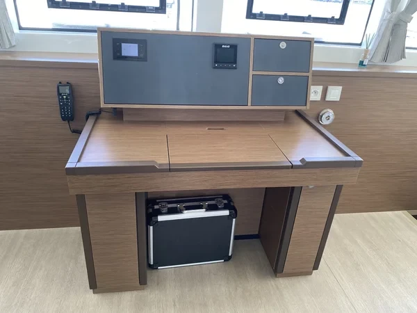 Lagoon 52 F - Boatscribe.com