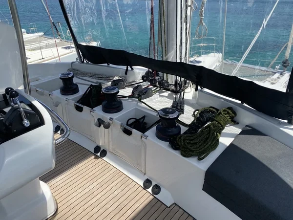 Lagoon 52 F - Boatscribe.com