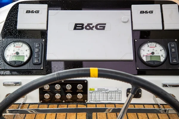 Lagoon 42 - Boatscribe.com