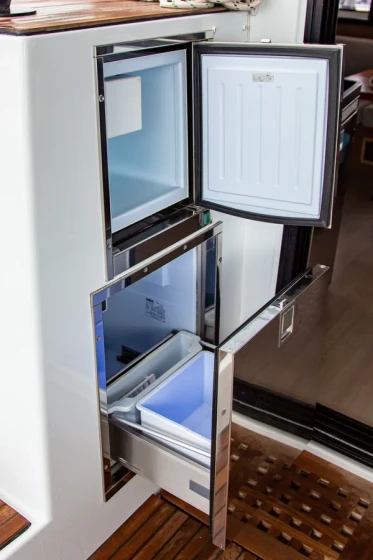 Lagoon 42 - Boatscribe.com